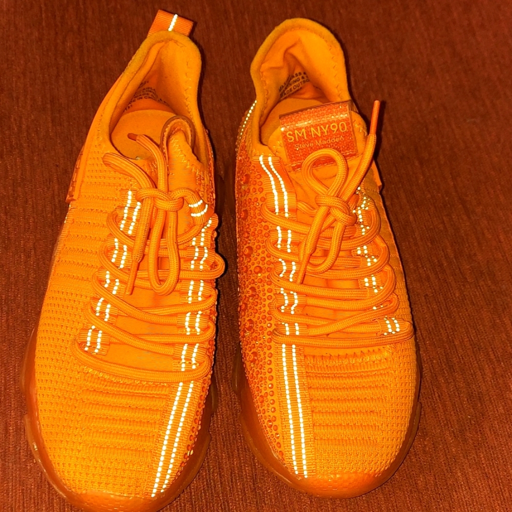 STEVE MADDEN Maxima Orange Sneakers